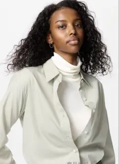 【新品未開封】ユニクロ＊極暖ヒートテックシームレスリブタートルネック ホワイトS