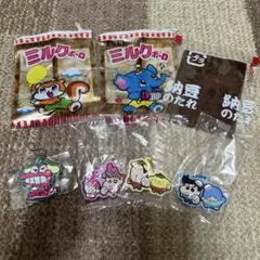 クレヨンしんちゃん×サンリオ スペシャルラバーマスコット・ミルクボーロポーチ