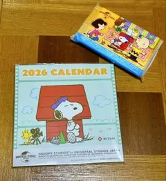 2026年 スヌーピー 卓上カレンダー　ポケットティッシュ付き　ニッセイ