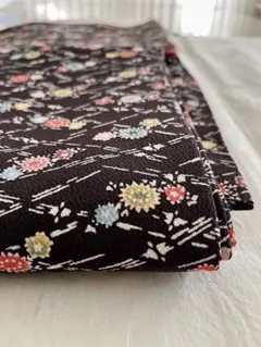 紅型小紋 黒地 花柄