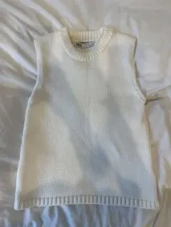 ZARA ノースリーブニットセーター