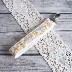 ハンドストラップ*2.5cm幅*インド刺繍×イエロー