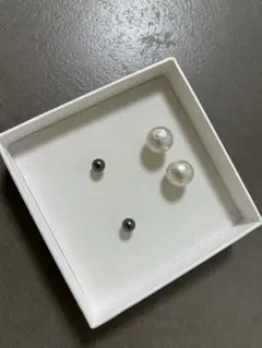 新品未使用　ペーパーホワイトパール＆シルバーグレーパール　ピアス2点セット