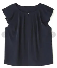 ナチュラルビューティーベーシック パールポイントパフスリーブブラウス　ネイビー