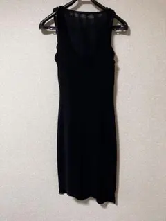 ノースリーブ ひざ丈ワンピース ブラックのサムネイル