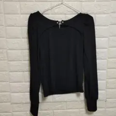 長袖　トップス　Lespoir ブラック パフスリーブ 　未使用