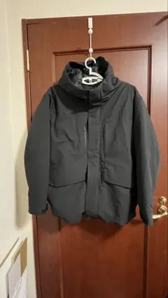 ユニクロ　ハイブリッドダウンパーカー　M