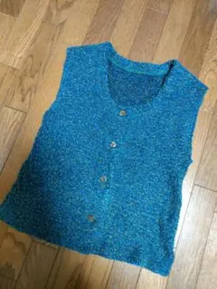 Item thumbnail for item 60026431-8984-43b6-b2e7-ba335402a498