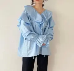 美品【ウィークス】ビックカラーフリルブラウス オーバーサイズのサムネイル