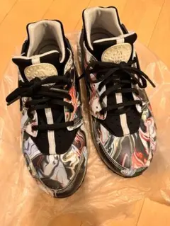 《今夜まで》NIKE AIR HUARACHE スニーカー