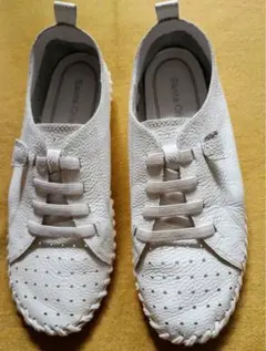 Item thumbnail for item 5e64b79b-2507-45bc-9860-344707bbd2bd