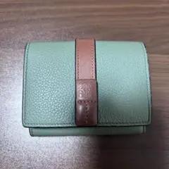 【箱付・未使用】ハンティングワールド 三つ折り財布 ナイロン レザー カーキ 緑 箱付・未使用】ハンティングワールド 三つ折り財布 ナイロン レザー