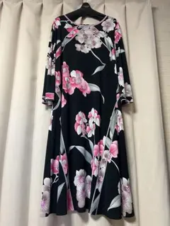 レオナール☆受注生産☆希少新品未使用ワンピース 2025年最新】レオナール ワンピースの人気アイテム - メルカリ