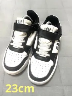 GAP スニーカー 23cm 通学用