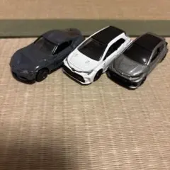 トミカプレミアムGR スープラ 3台セットのサムネイル
