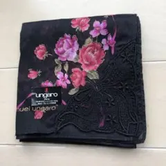emanuel ungaro ハンカチ 黒 花柄 レースのサムネイル