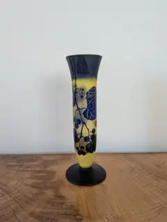 北一硝子　アール・ヌーヴォー　一輪挿し　被せガラス