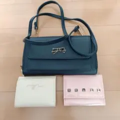 リボン付きダークブルーのバッグと財布セット