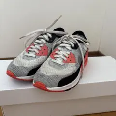 Nike Air Max 90 グレー/ピンク スニーカー