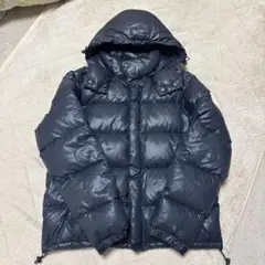 Item thumbnail for item 41305cdc-62e6-4cf4-a2e6-bf5aabd2ea70