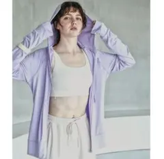 ラッシュガード　パープル