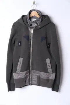 sacai サカイ　ナイロンツイル×スポンジスウェットパーカー サイズ２のサムネイル
