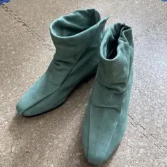 Item thumbnail for item 31d1ee98-a88e-414b-9348-f2aed63bfaa1