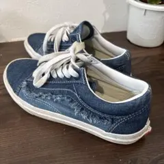 Item thumbnail for item f431f2d3-0274-4cb8-8366-ca257094e3b1