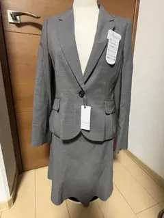 LES MUES 新品未使用タグ付き‼️ 3点スーツ‼️パンツもありグレー 系