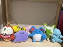 ブイズ くったり ぬいぐるみ おねむり おやすみver. - メルカリ