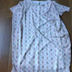 アズノウアズ 花柄半袖チュニック ホワイト