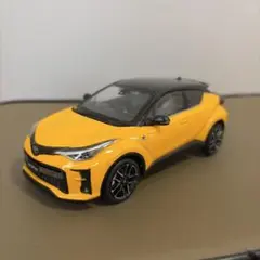 トヨタ クラウンスポーツ カラーサンプル ブラック マスタード - メルカリ