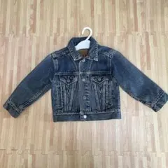 Item thumbnail for item 971c4033-66e6-48e0-a135-c961e71a2599