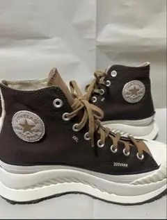 海外限定　CONVERSE コンバース　ハイカットスニーカーのサムネイル