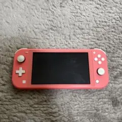Nintendo Switch Lite 本体 コーラル&ケース付きのサムネイル