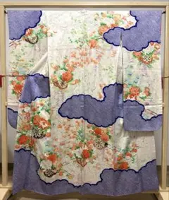 B◇着物くつろぎ 絞り 豪華な花模様 金駒刺繍 金銀 袷 正絹 振袖 着物