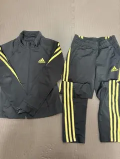 アディダス　セットアップ　ジャージ　キッズ　130サイズとLeeシャツセット