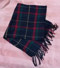 レッドとグリーンのタータンチェック マフラー、フリンジ付き