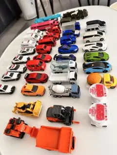 《土日特別お値下げ中です》トミカ　まとめ売り