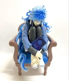 ツイステ　イデア　フィギュア