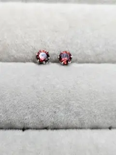 【ガーネット3mm 】高品質cz ☆サージカルステンレスピアス