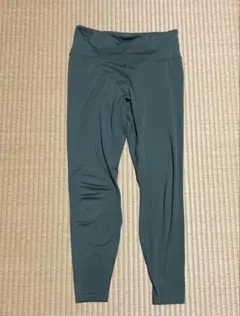 H&M ヨガ　ピラティス　ウェア　Mサイズ　グリーン　Moveシリーズのサムネイル