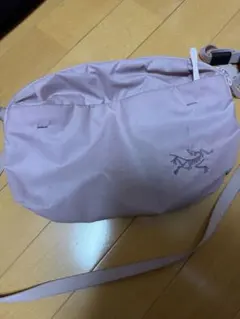 ARC'TERYX ショルダーバッグ ピンク