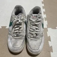 NIKE スニーカー ホワイト グリーン メンズ
