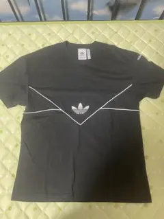 adidas Originals Tシャツ ブラックのサムネイル