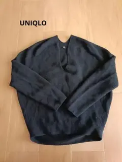 UNIQLO　黒長袖ニット