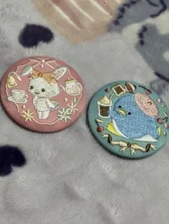 サンリオ　刺繍缶バッチ2種