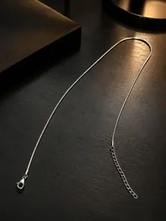 スネークチェーン ネックレス シルバーカラー