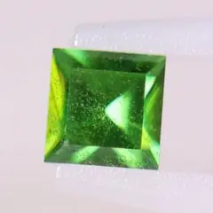 4631-2ソ付『天然クロムスフェーン』0.08ct パキスタン産 ルース 宝石