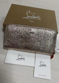Christian Louboutin ゴールド スタッズ 長財布 新品未使用！ - メルカリ